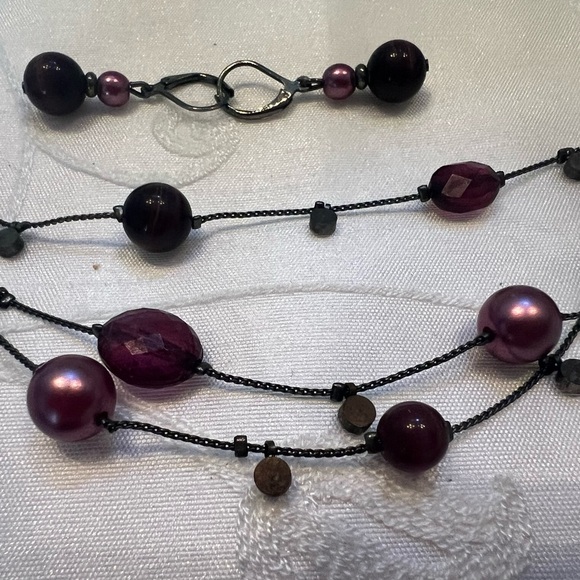Three (3) Tier Black Necklace with Purple Faceted Stones & Drop Earrings - Picture 3 of 6